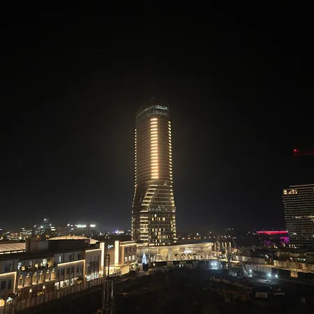 Waterfront Luxury & Free Parking Apartment *