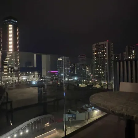 Waterfront Luxury & Free Parking Belgrád